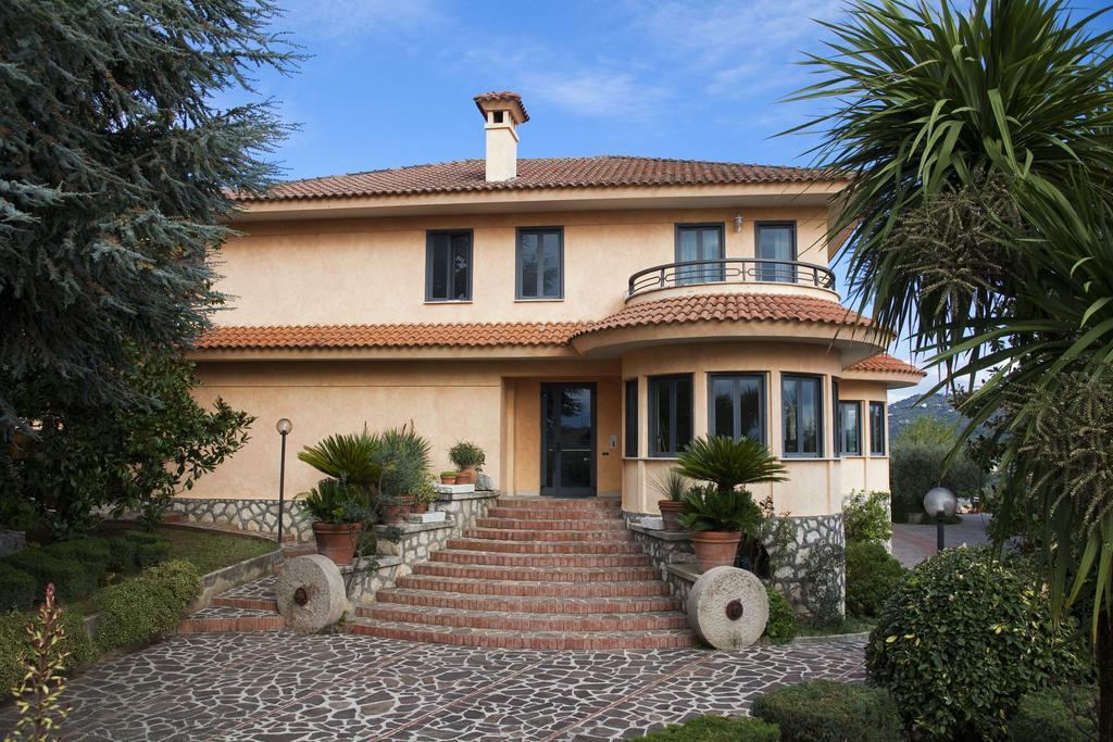Albergo Ristorante Uliveto Veroli Exterior photo