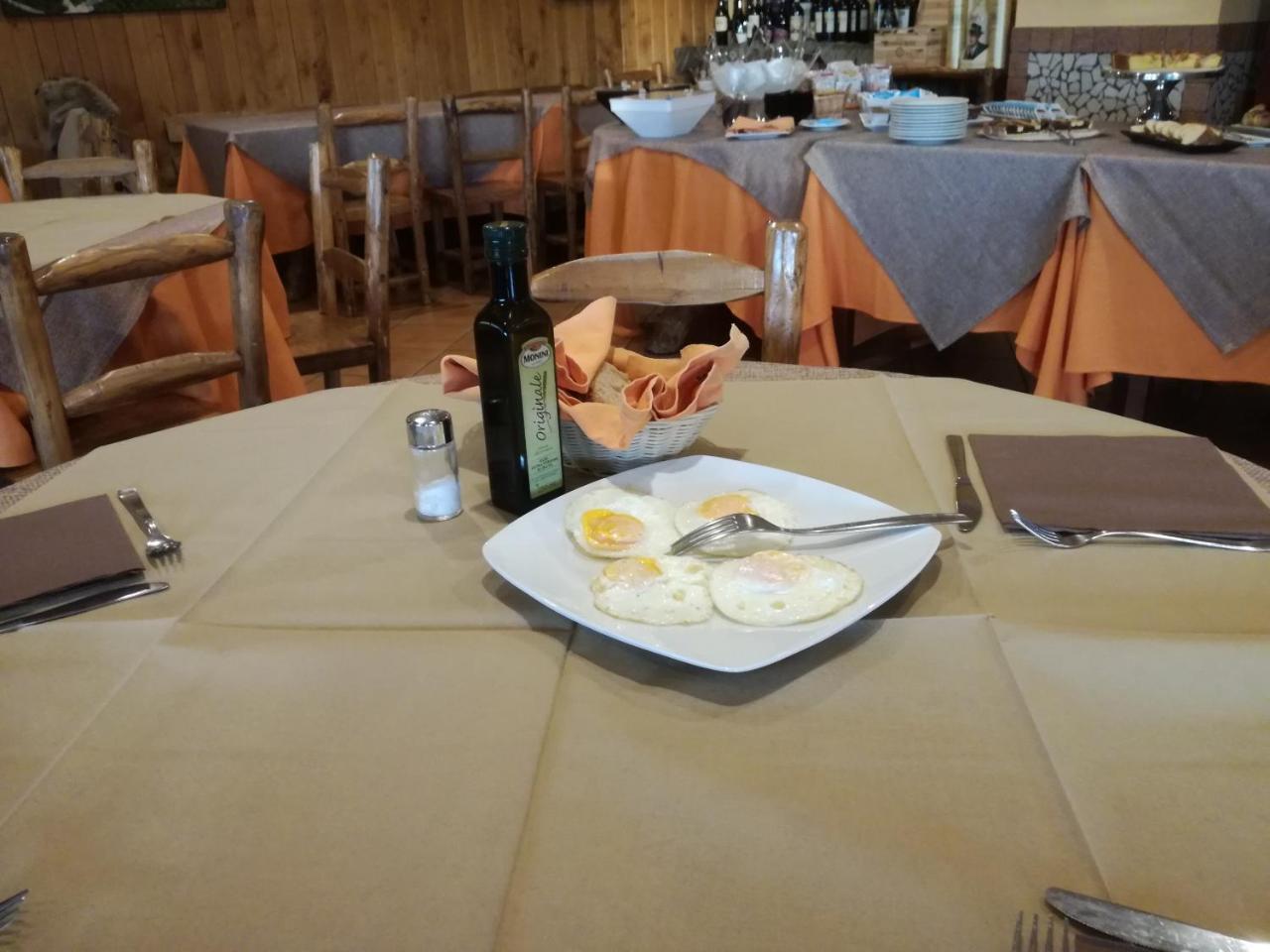 Albergo Ristorante Uliveto Veroli Exterior photo