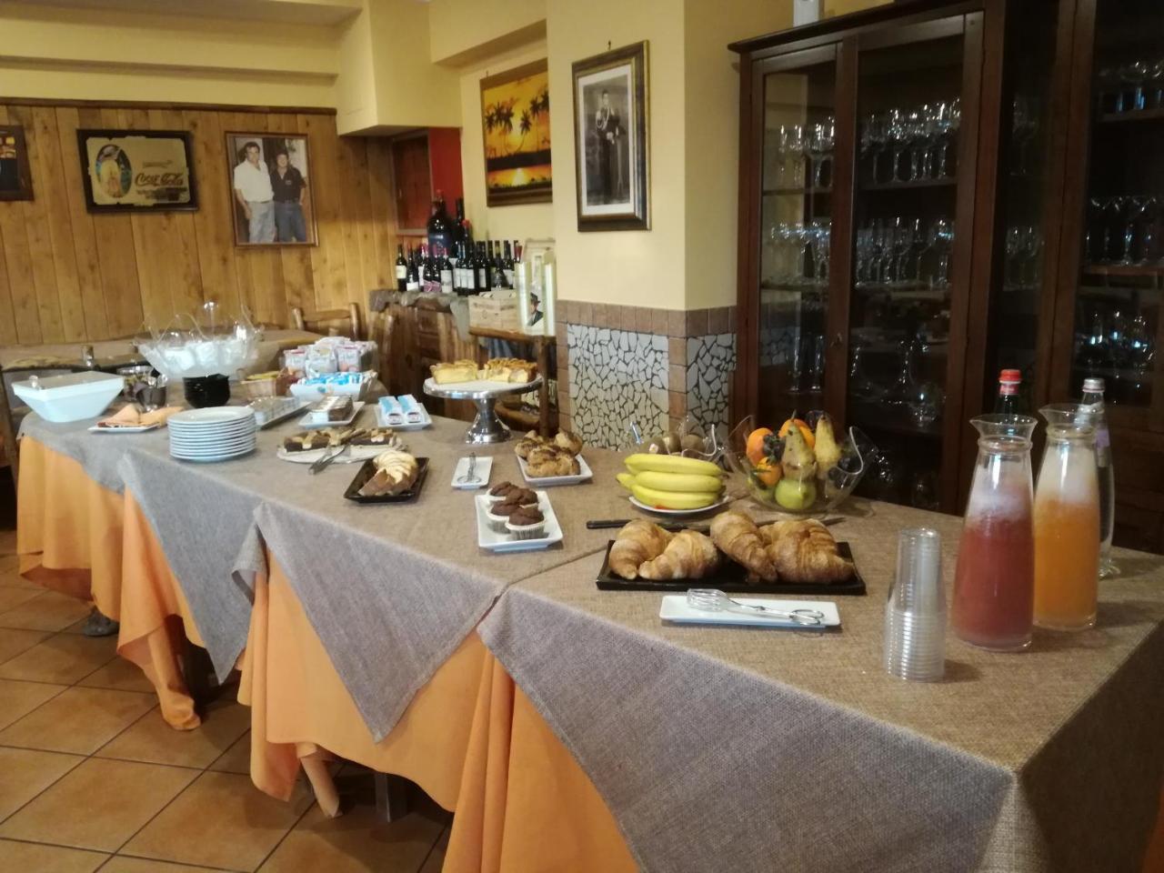 Albergo Ristorante Uliveto Veroli Exterior photo